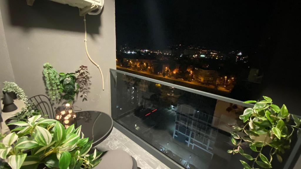 Q Luxury Apartment - Palas Center Iasi Exterior photo